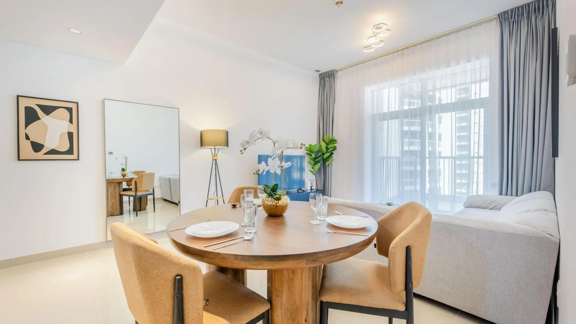 Stylish 1 Bedroom In The Medalist By Pk Holidays Dubai Apartment