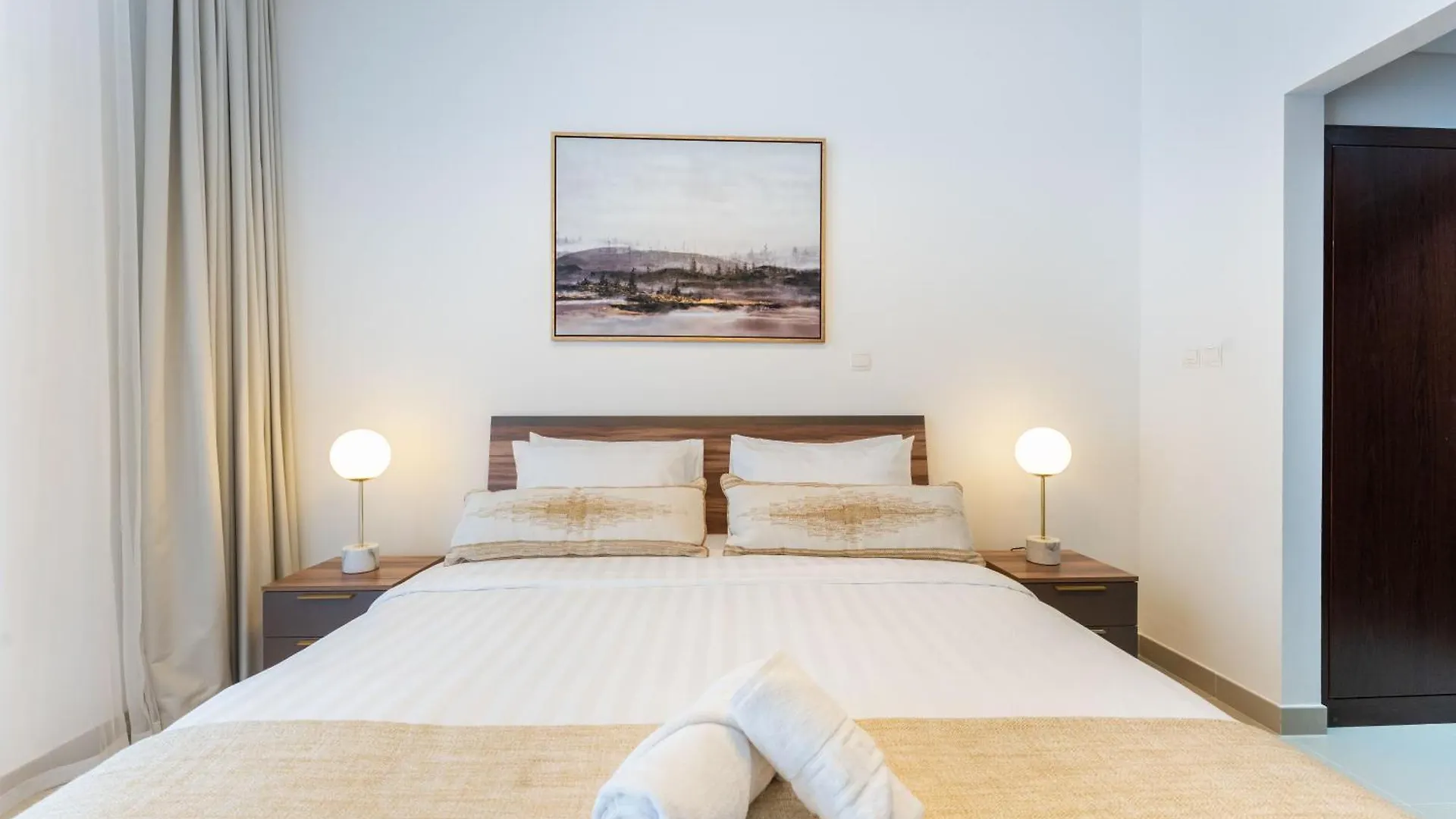 Stylish 1 Bedroom In The Medalist By Pk Holidays Dubai United Arab Emirates